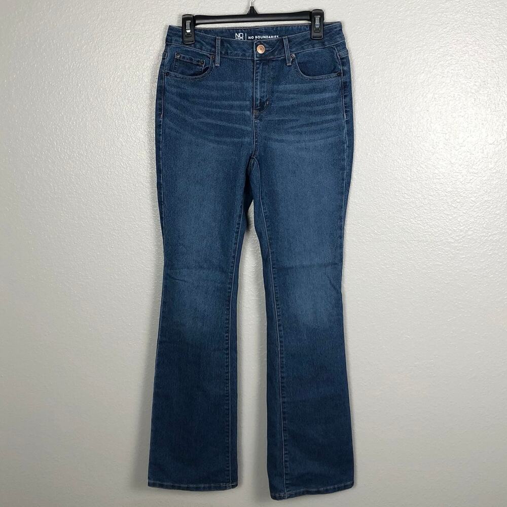 NoBo No Boundaries Juniors Size 9 Bootcut Mid-Rise Blue Jeans Denim 5-Pockets
